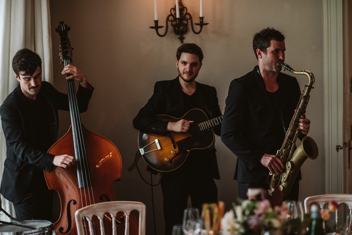 Jazz Trio bei Hochzeit mit Kontrabass, Gitarre und Saxofon